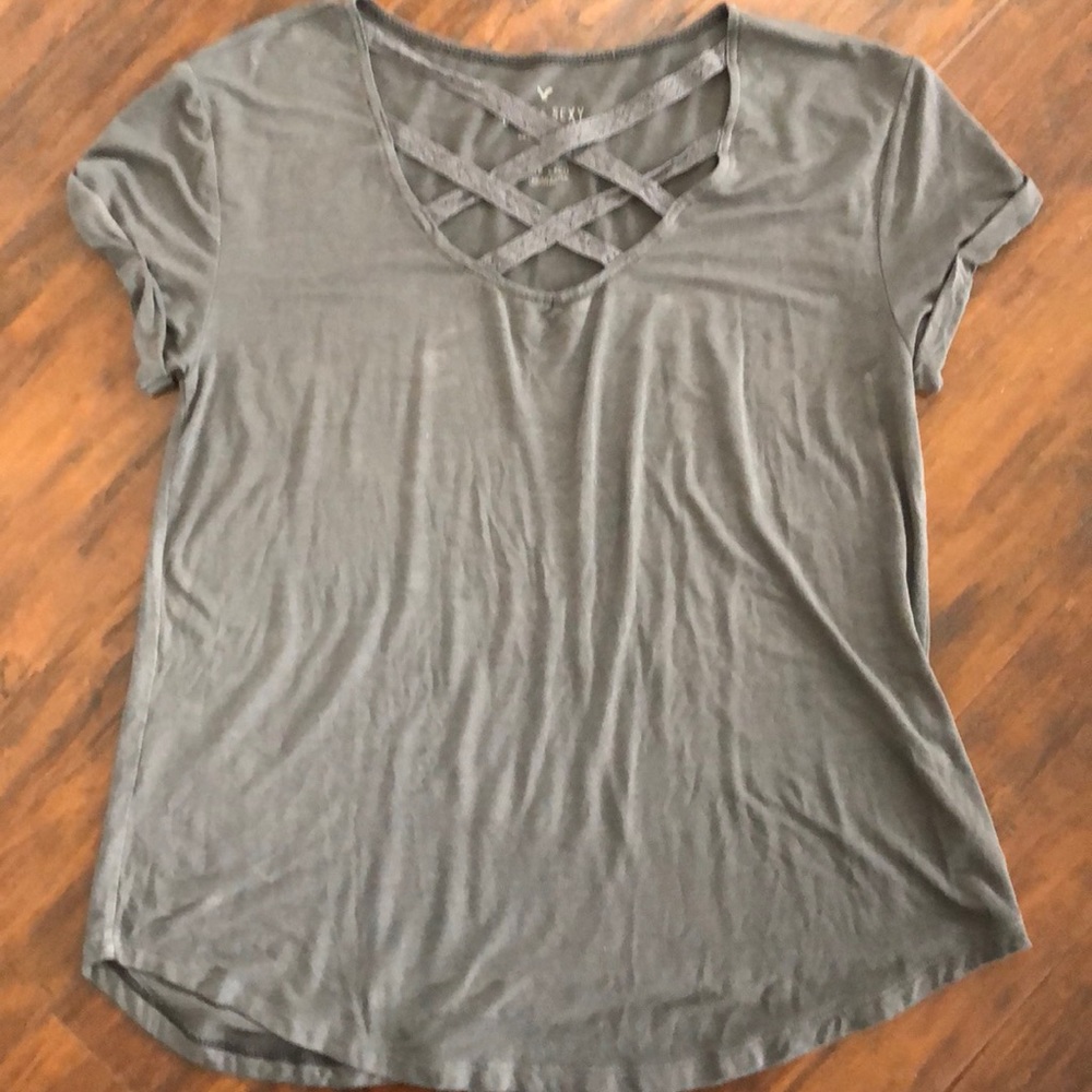 Cross front AE tee